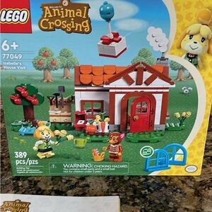 LEGO Animal Crossing Isabelle's House Set - Red, Green, White